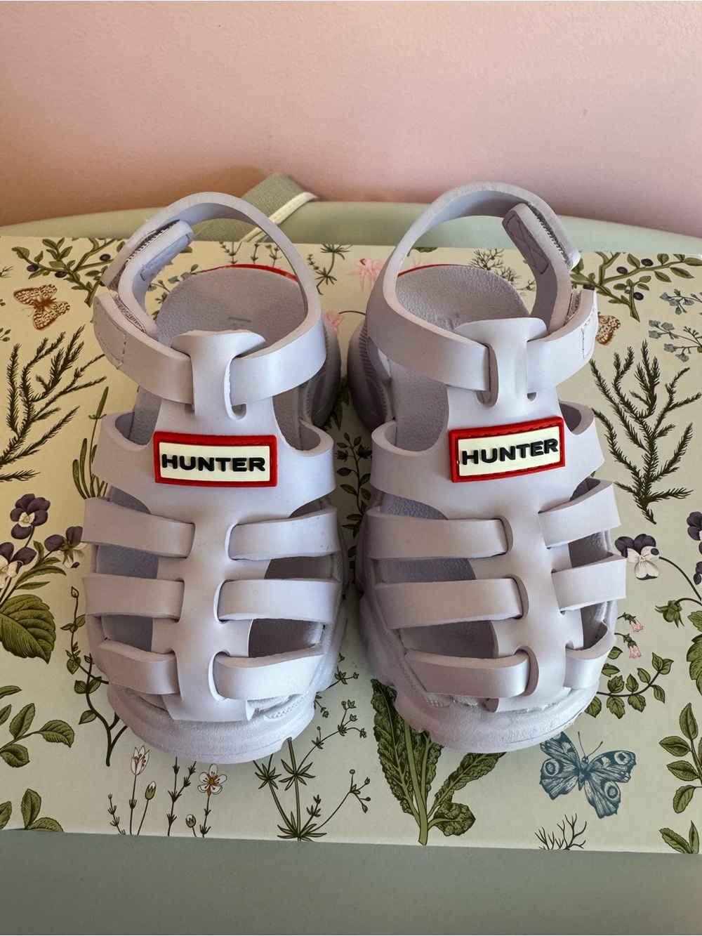 Hunter toddler size 5 Lavender Jelly Fisherman Sandals  Trim- brand new